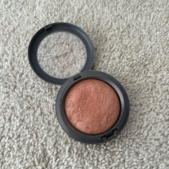 MAC Mineralize Skinfinish SO CEYLON Retired - Picture 3 of 4